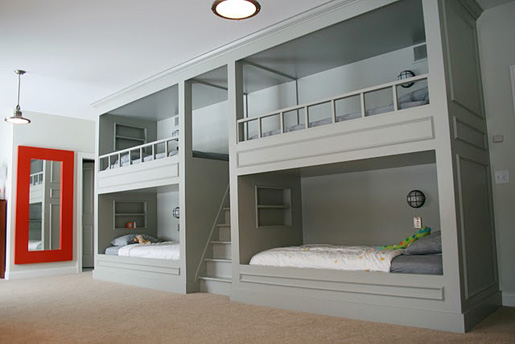 Simple Bunk Beds {Built-Ins}